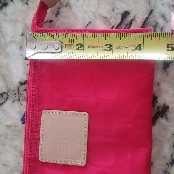 Coach Legacy Signature Zip Wallet/Wristlet - Picture 6 of 7
